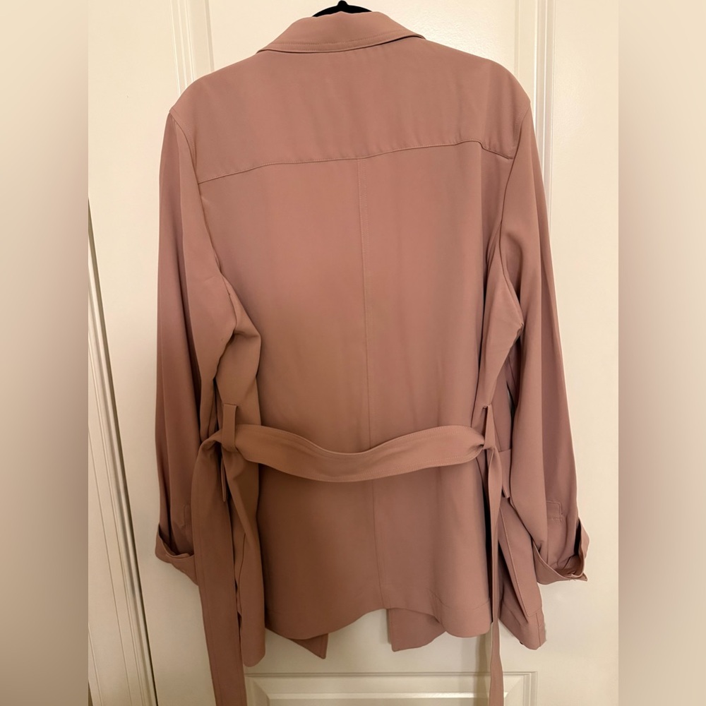 DKNY Women's Blazer in Soft Tan - Picture 4 of 9
